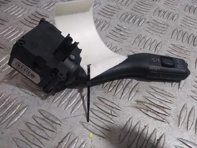 Mando Limpia para Audi A4 Avant (8E)