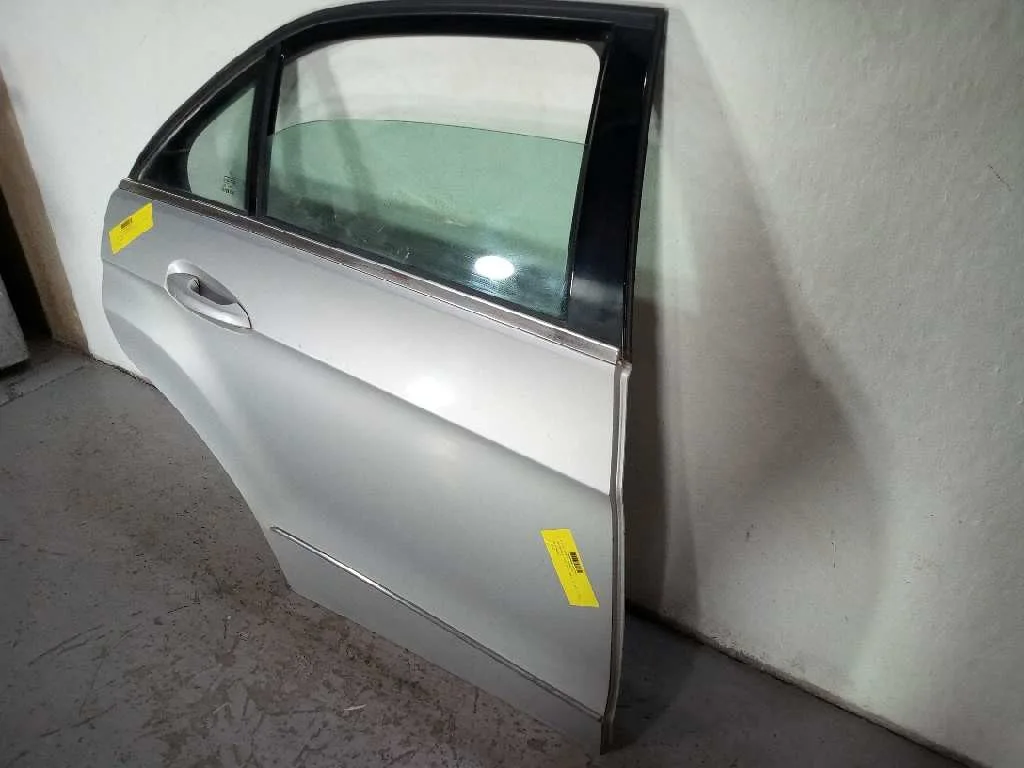 Puerta Trasera Derecha para Mercedes-Benz Clase E (W212) Lim.
