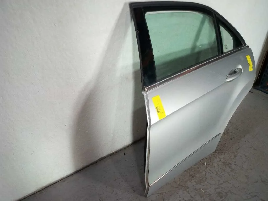 Puerta Trasera Izquierda para Mercedes-Benz Clase E (W212) Lim.