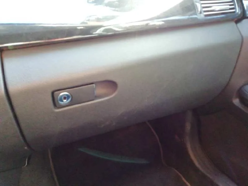 Guantera para Mercedes-Benz Clase E (W212) Lim.