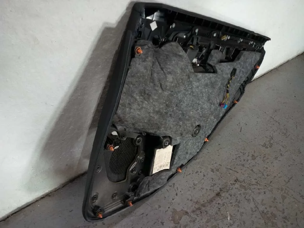 Guarnecido Puerta Trasera Izquierda para Mercedes-Benz Clase E (W212) Lim.