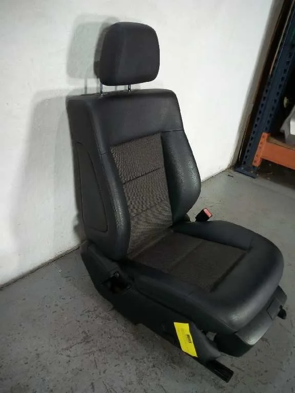 Asiento Delantero Derecho para Mercedes-Benz Clase E (W212) Lim.