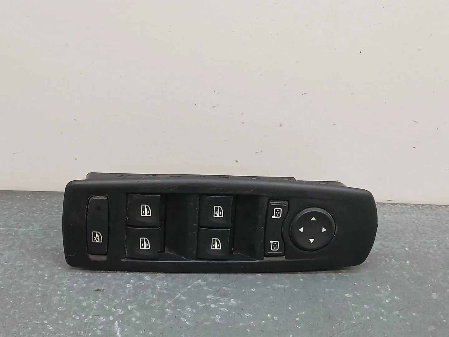 Mando Elevalunas Delantero Izquierdo para Renault Megane Iii Berlina 5 P