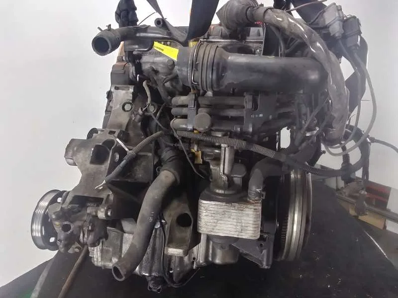 Despiece Motor para Volkswagen Passat Berlina (3B3)