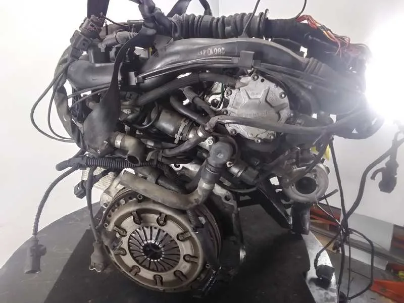 Despiece Motor para Volkswagen Passat Berlina (3B3)