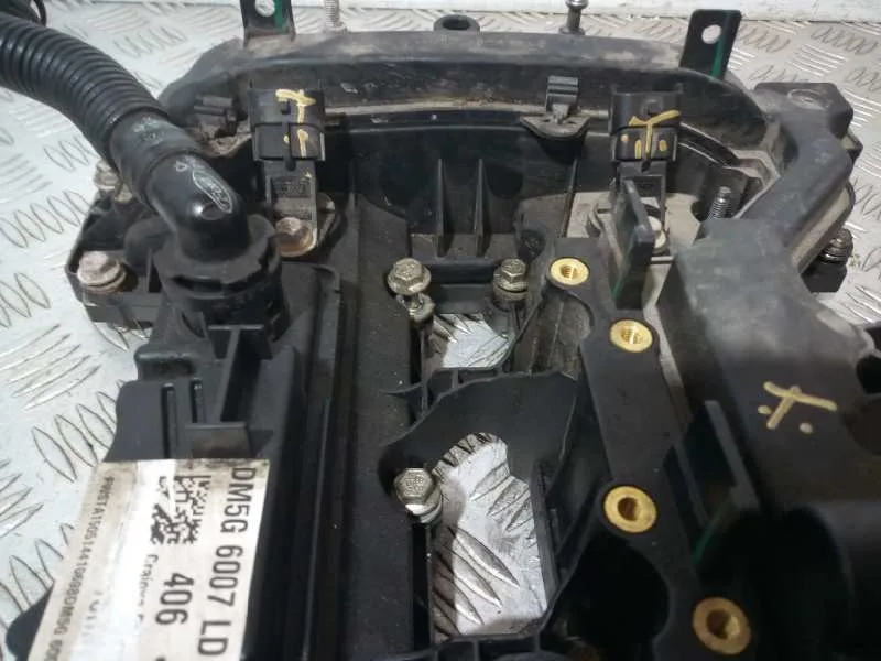 Tapa Balancines para Ford Focus Lim. (Cb8)