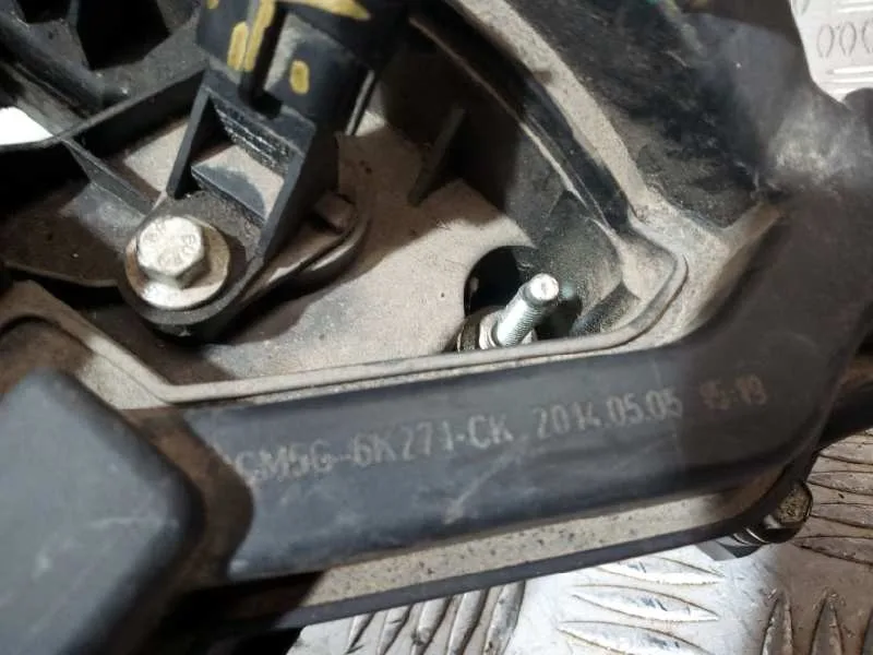 Tapa Balancines para Ford Focus Lim. (Cb8)