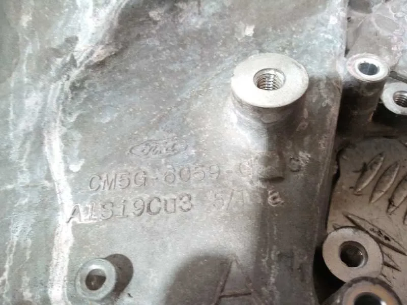 Tapa Distribucion para Ford Focus Lim. (Cb8)