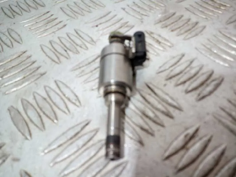 Inyector para Ford Focus Lim. (Cb8)