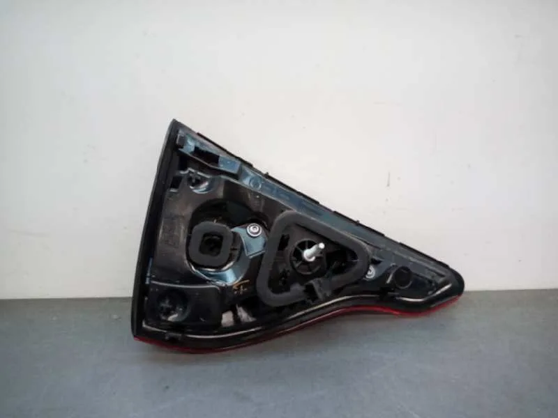 Piloto Trasero Derecho Interior para Renault Clio V