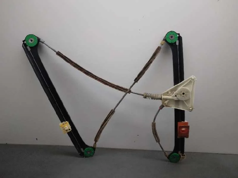 Elevalunas Delantero Derecho para Audi A3 (8P)