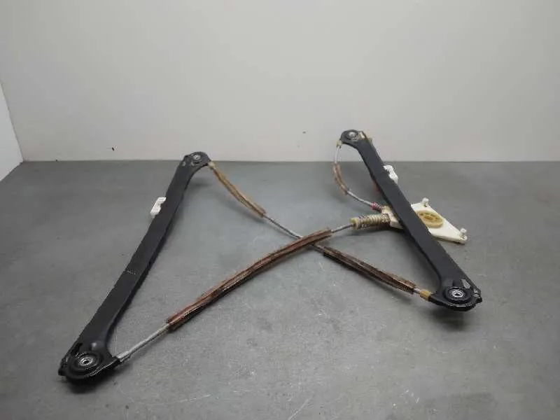 Elevalunas Delantero Derecho para Audi A3 (8P)