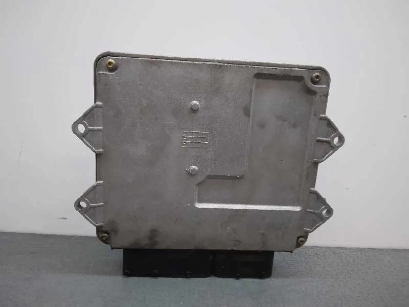 Centralita Motor Uce para Opel Corsa C