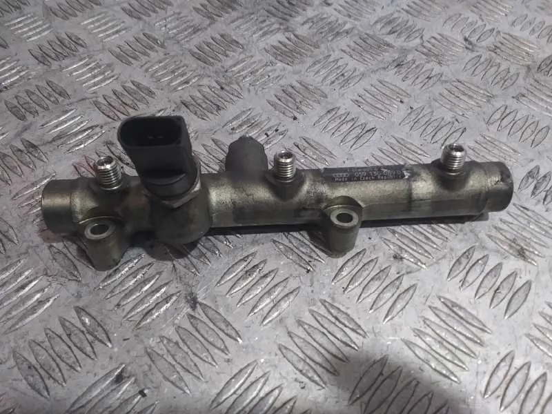 Rampa Inyectora para Audi A6 Berlina (4F2)