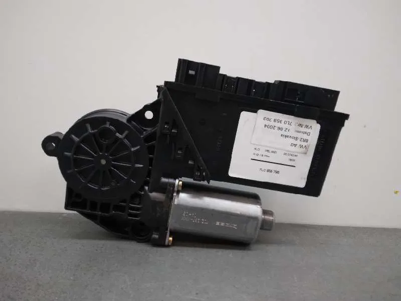 Motor Elevalunas Trasero Izquierdo para Volkswagen Touareg (7La)