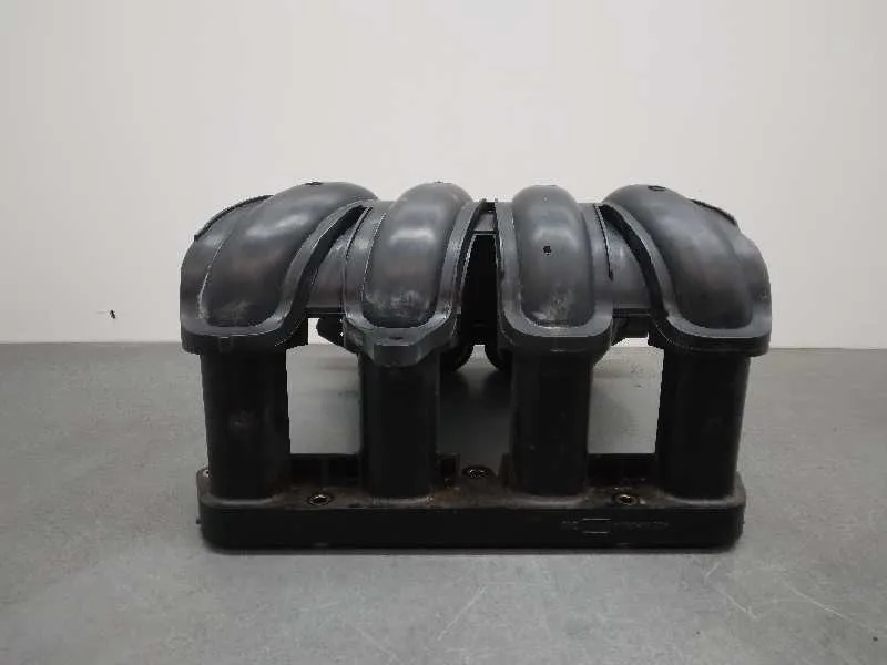 Colector Admision para Nissan Micra (K12E)