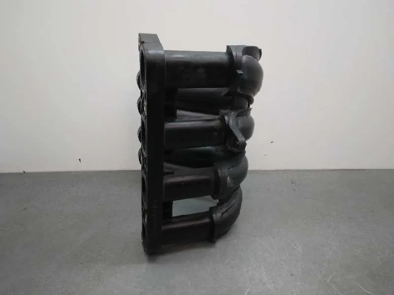 Colector Admision para Nissan Micra (K12E)