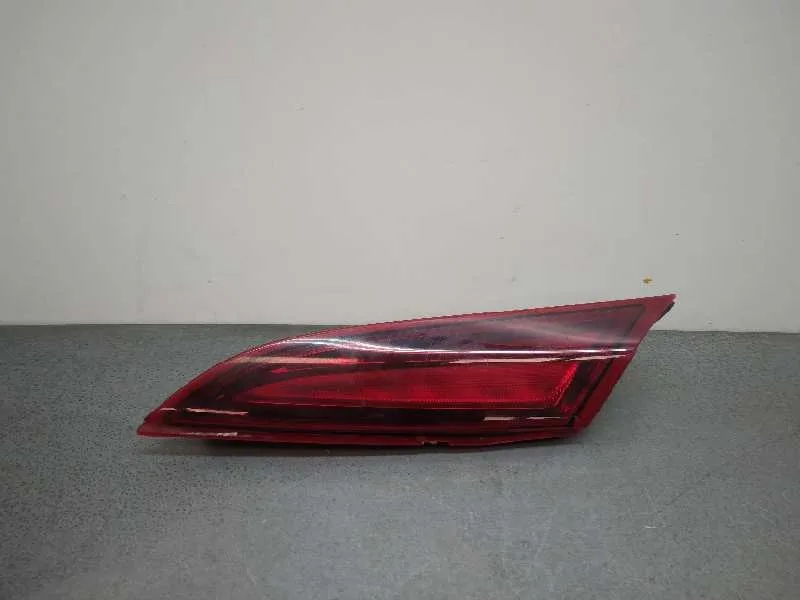 Piloto Trasero Derecho Interior para Opel Insignia Berlina