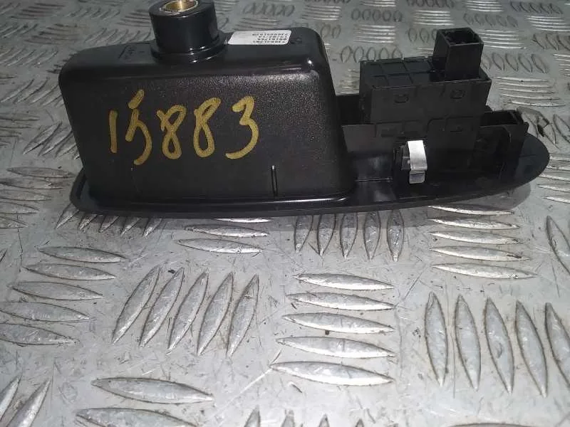 Mando Elevalunas Trasero Derecho para Fiat 500 L (330)