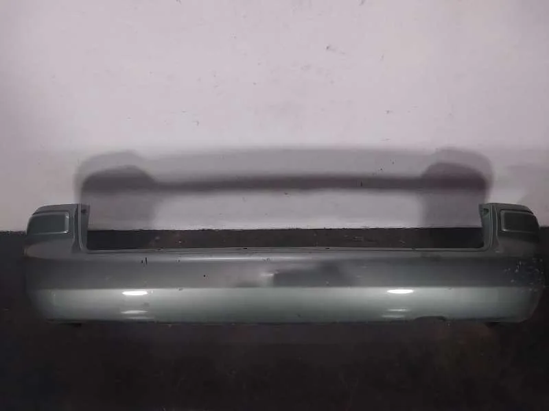 Paragolpes Trasero para Hyundai Trajet (Fo)