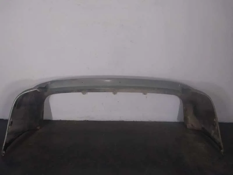 Paragolpes Trasero para Hyundai Trajet (Fo)