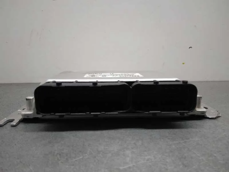Centralita Motor Uce para Hyundai Trajet (Fo)
