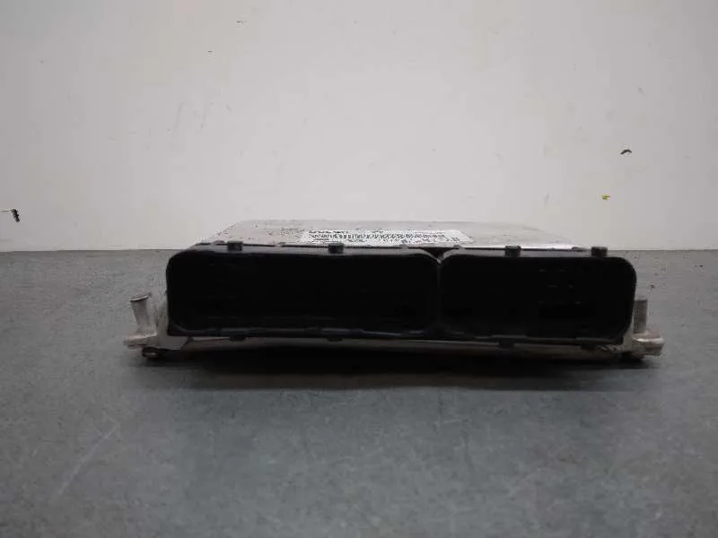 Centralita Motor Uce para Kia Carens
