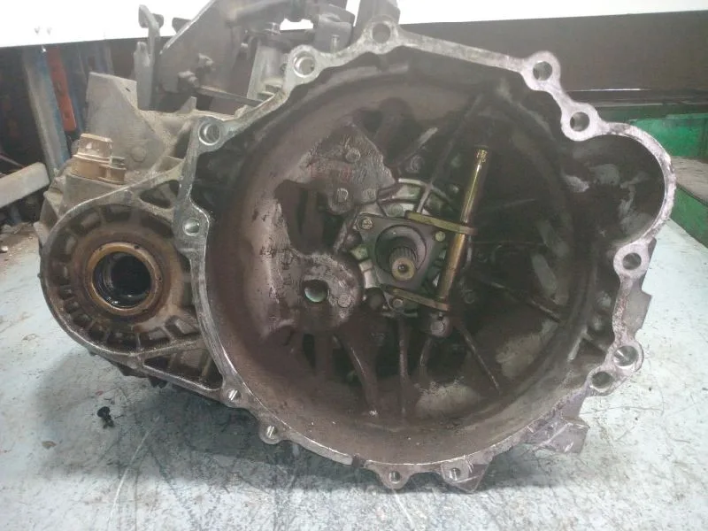 Despiece Caja Cambios para Hyundai Trajet (Fo)