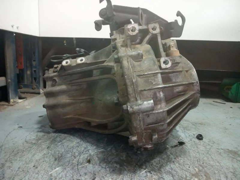 Despiece Caja Cambios para Hyundai Trajet (Fo)