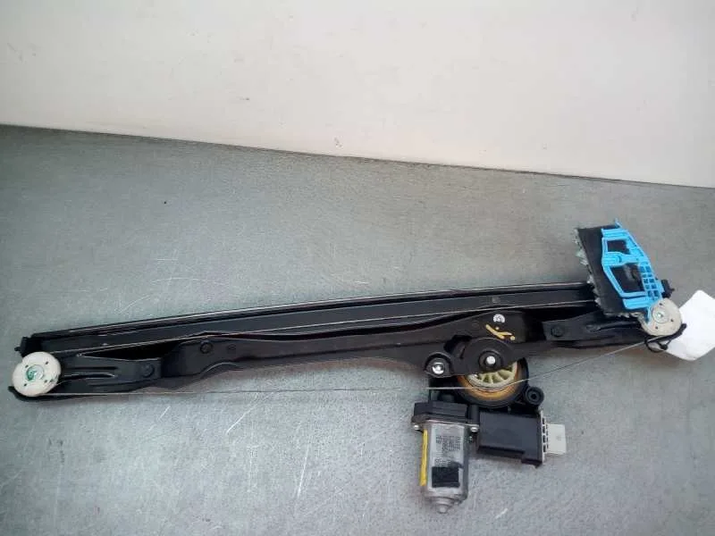 Elevalunas Delantero Izquierdo para Fiat Doblo