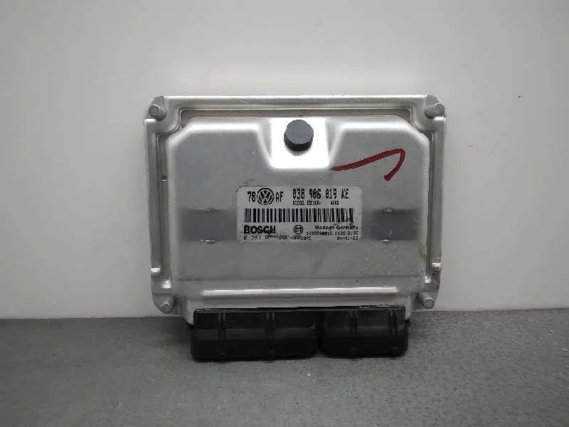 Centralita Motor Uce para Volkswagen Passat Berlina (3B3)