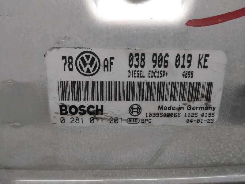 Centralita Motor Uce para Volkswagen Passat Berlina (3B3)