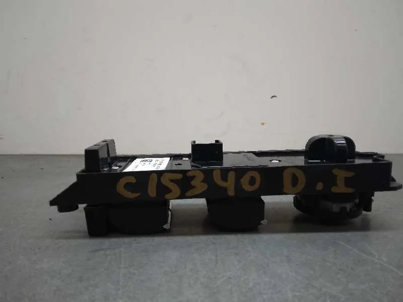 Mando Elevalunas Delantero Izquierdo para Ford Focus Lim.