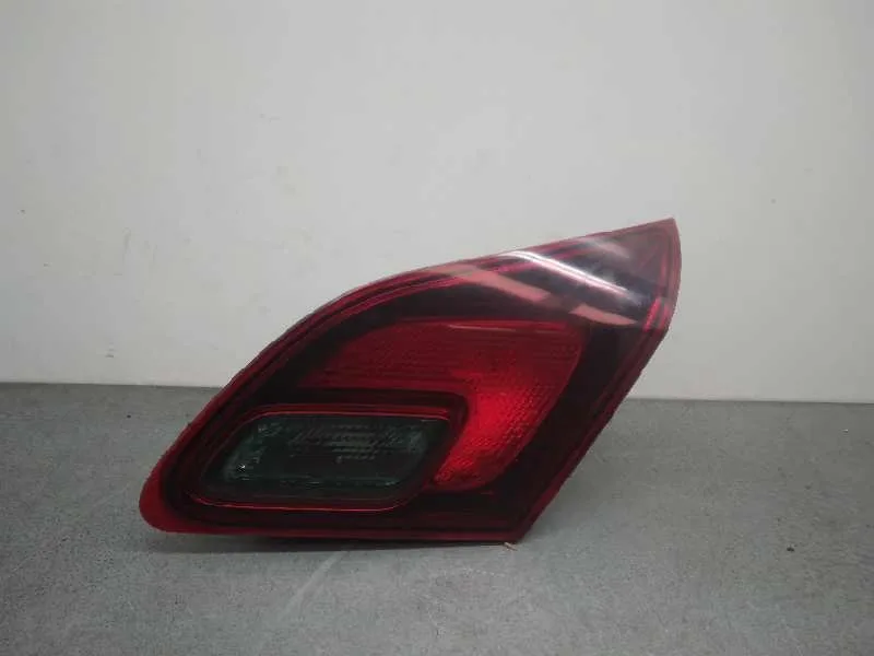 Piloto Trasero Derecho Interior para Opel Astra J Lim.