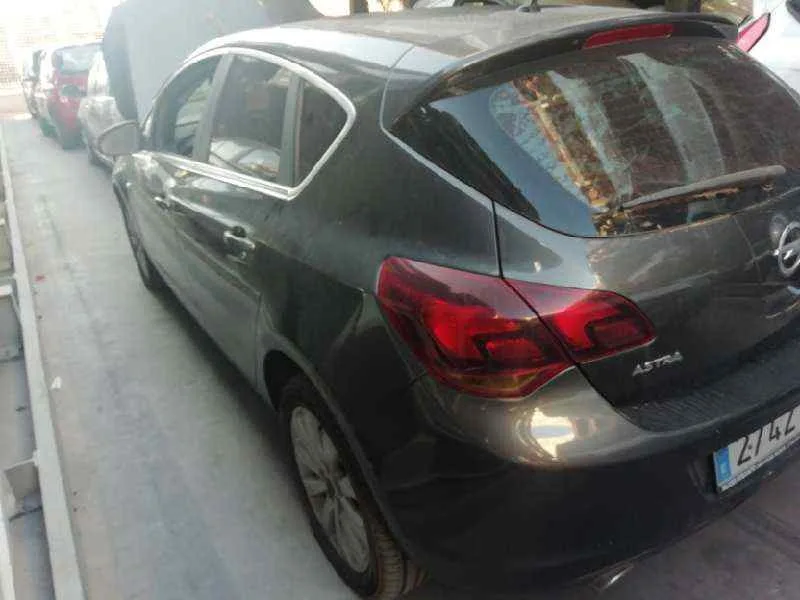 Piloto Trasero Izquierdo Interior para Opel Astra J Lim.