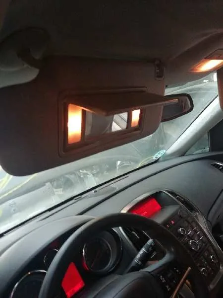 Parasol Izquierdo para Opel Astra J Lim.
