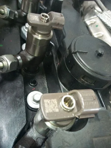 Inyector para Opel Astra J Lim.