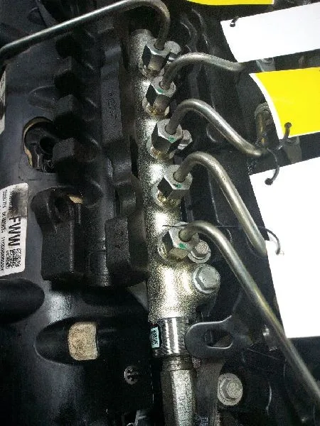 Rampa Inyectora para Opel Astra J Lim.