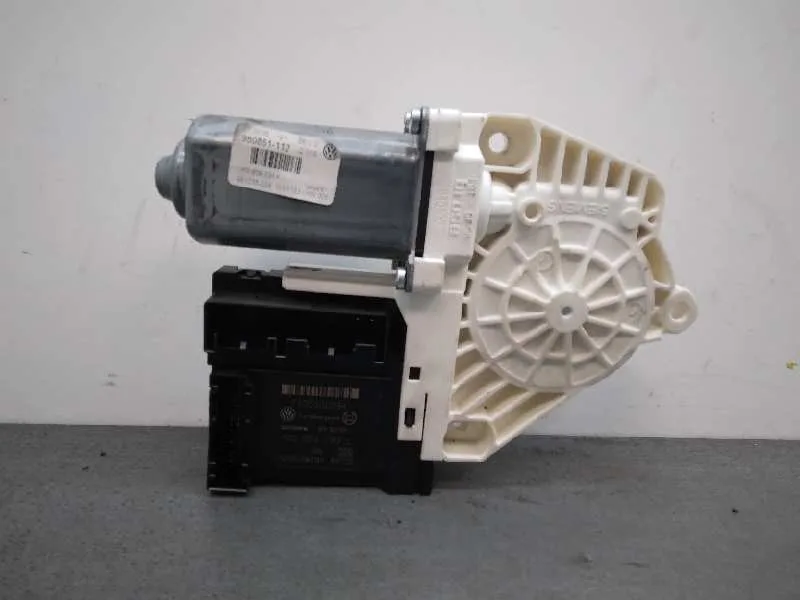 Motor Elevalunas Delantero Izquierdo para Volkswagen Passat Berlina (3C2)