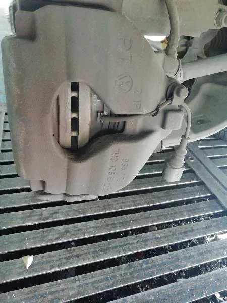 Pinza Freno Delantera Derecha para Volkswagen T5 Transporter (7E)
