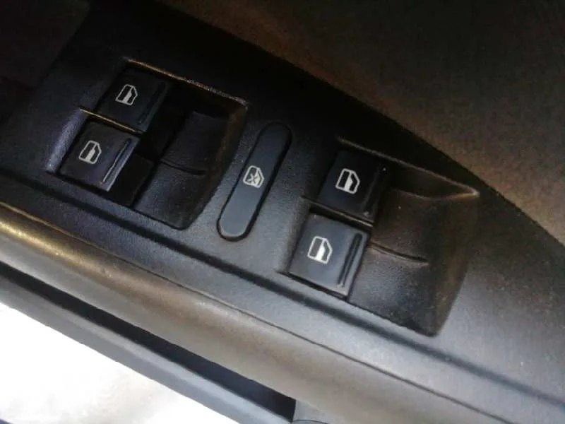 Mando Elevalunas Delantero Izquierdo para Seat Altea Xl (5P5)