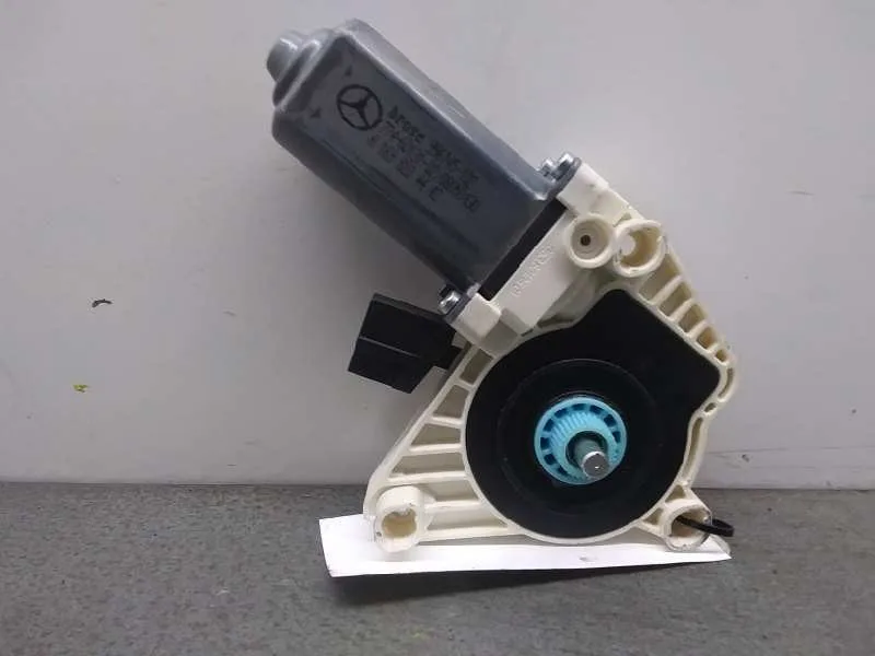 Motor Elevalunas Delantero Derecho para Mercedes-Benz Clase B (W245)
