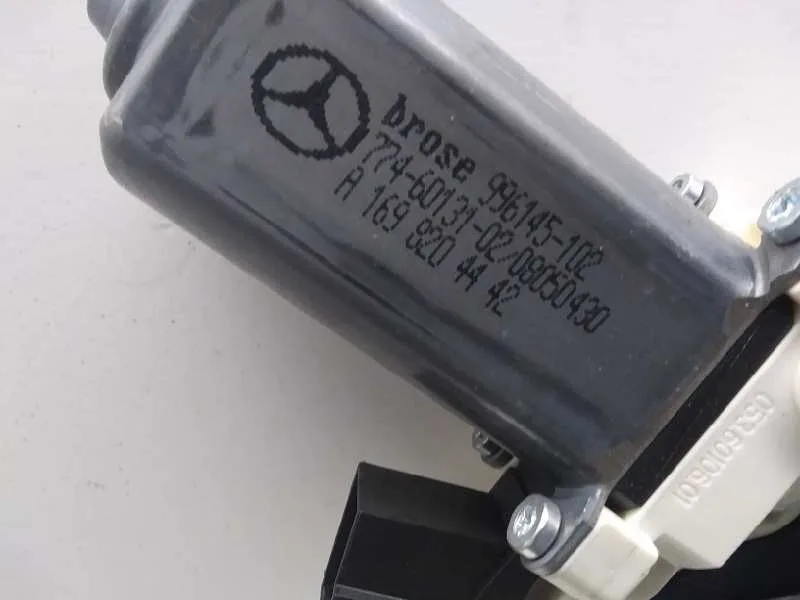 Motor Elevalunas Delantero Derecho para Mercedes-Benz Clase B (W245)