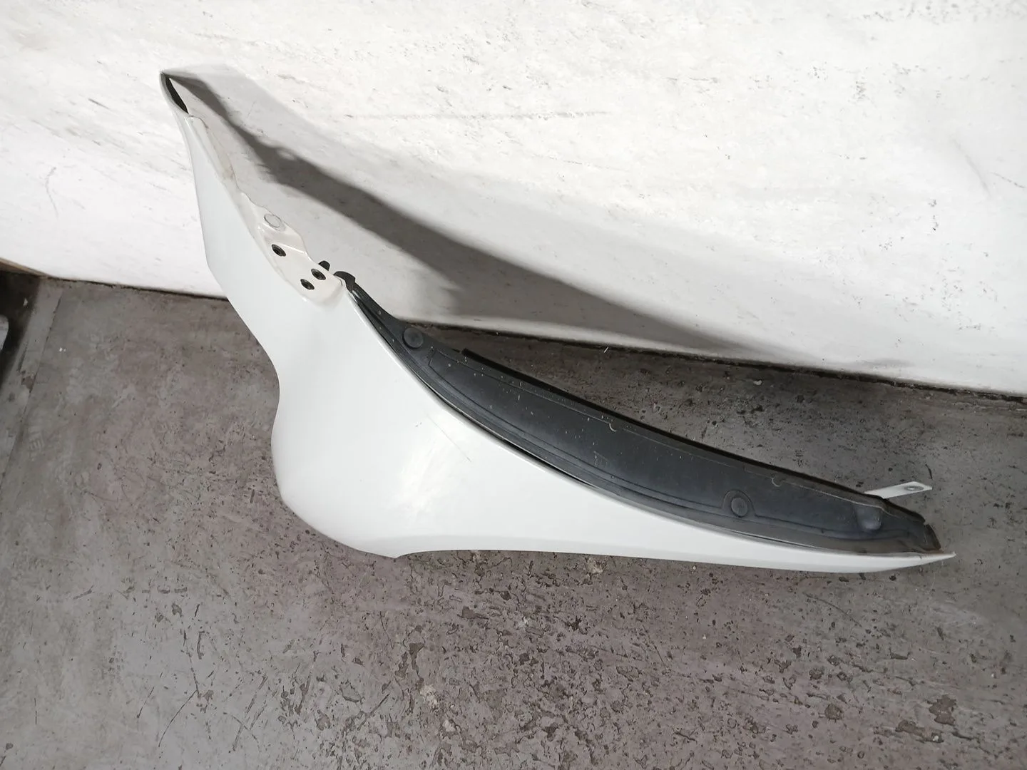 Aleta Delantera Izquierda para Renault Megane Iii Berlina 5 P