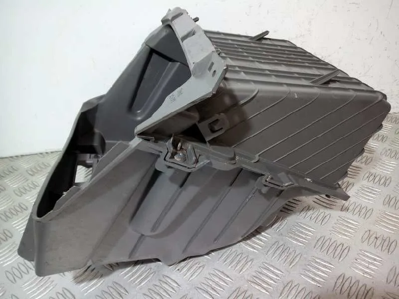 Guantera para Nissan Nv 200 (M20)