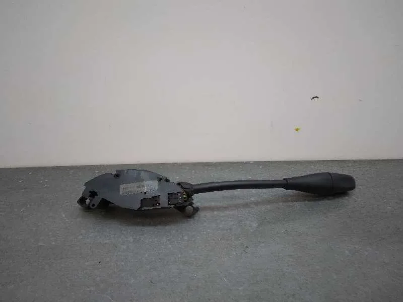 Mando Volante para Mercedes-Benz Clase B (W245)