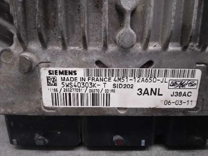 Centralita Motor Uce para Ford Focus Berlina (Cap)