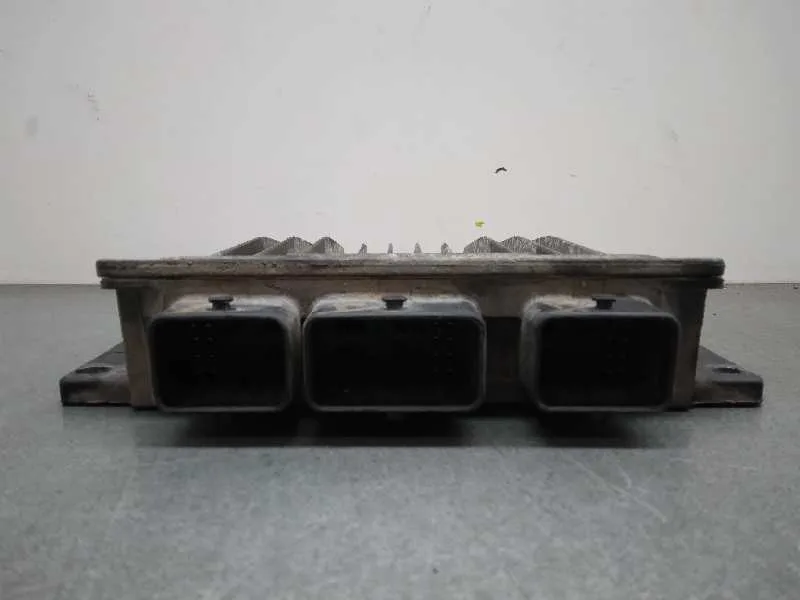 Centralita Motor Uce para Renault Clio Ii Fase Ii (B/Cb0)