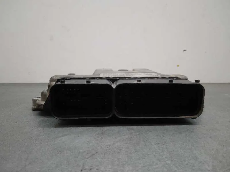 Centralita Motor Uce para Opel Zafira B