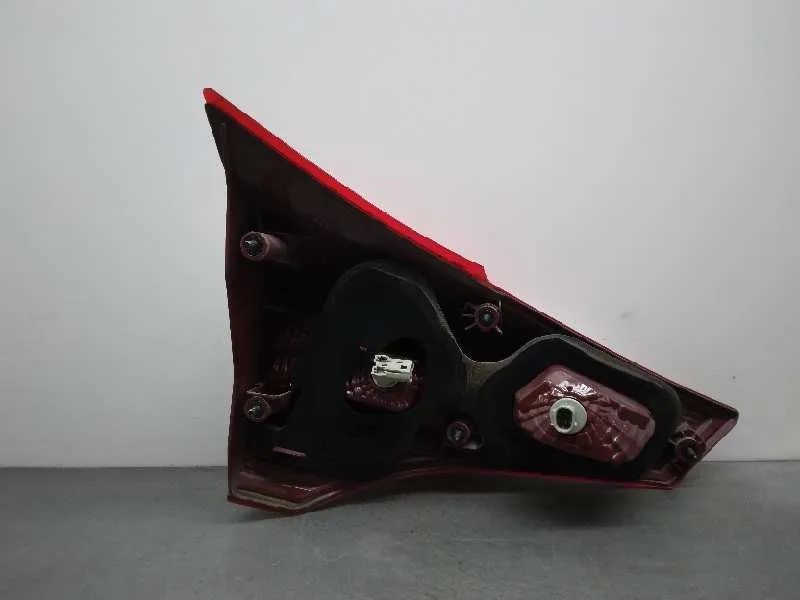 Piloto Trasero Derecho Interior para Toyota Rav 4